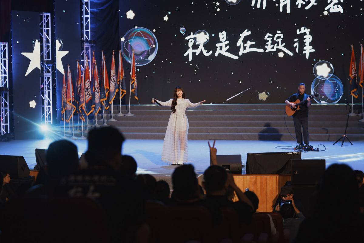 琳誼 Ring甜美爆擊! 敲鐘最強新人獻唱「錠嵂保經」幸福新曲