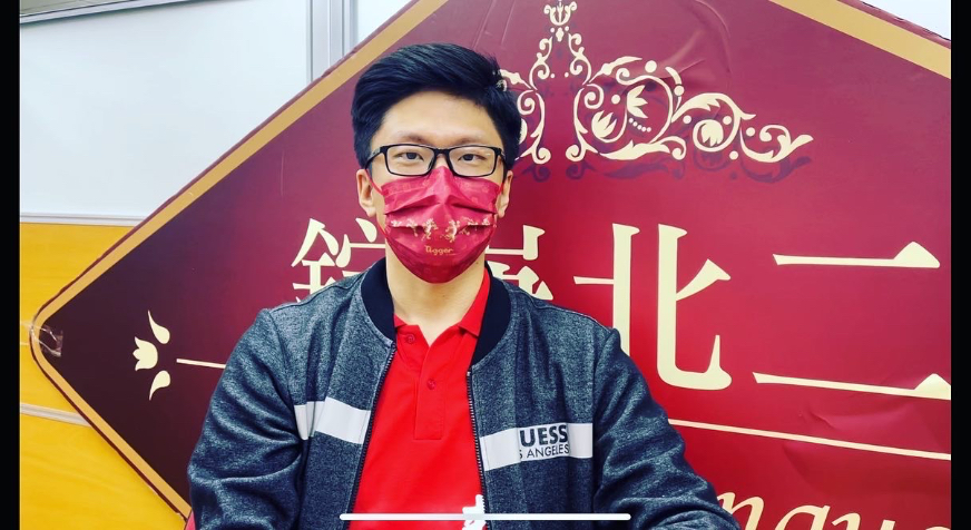 服務於冠軍北二營業處，位於台北車站，地利樞紐之便，能服務來自八方的客戶