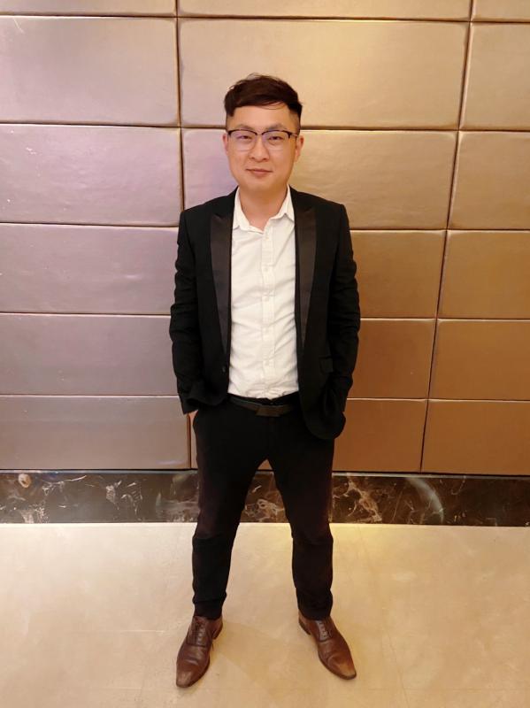 沈群益