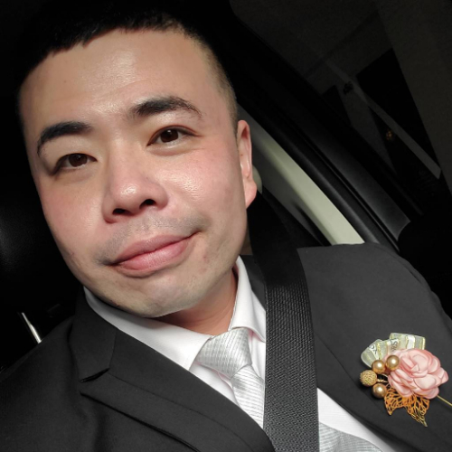 許峰源照片